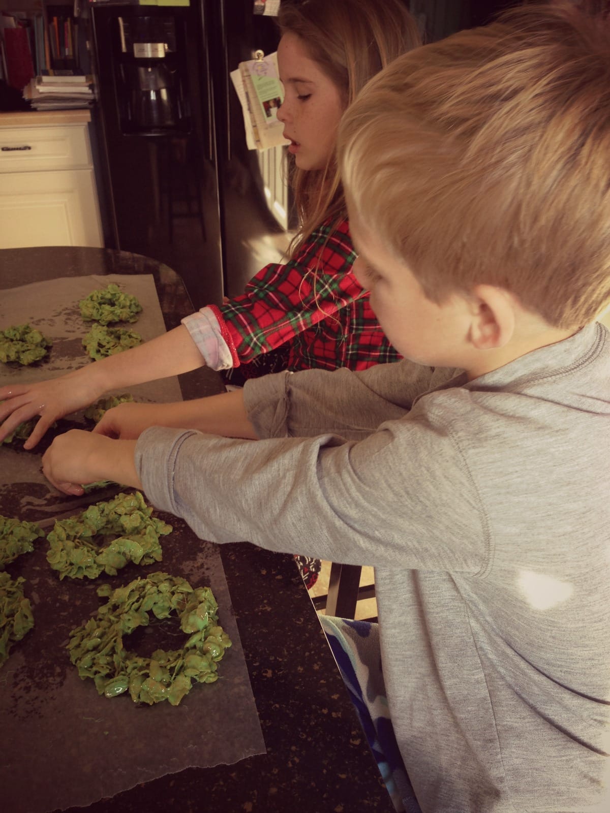 Corn Flake Wreaths Shape