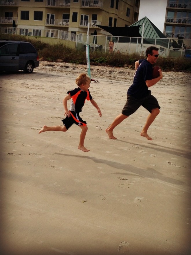 http://www.extraordinarymommy.com/blog/wp-content/uploads/2014/01/Daytona-Beach-Coop-Dad-Run.jpg