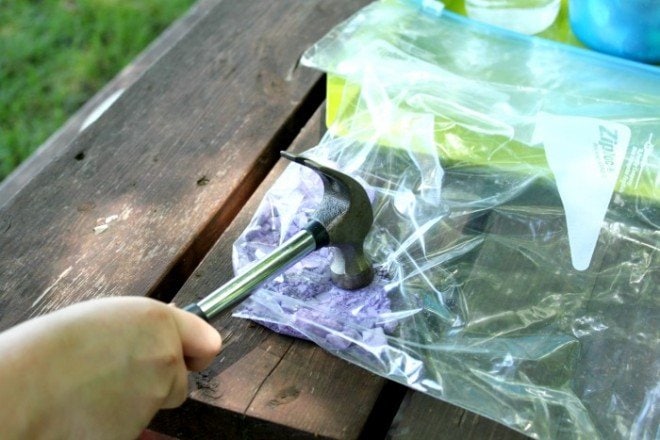 DIY Sidewalk Chalk Paint with Only Two Ingredients 