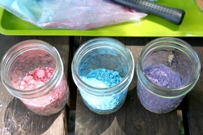 DIY Sidewalk Chalk Paint with Only Two Ingredients 