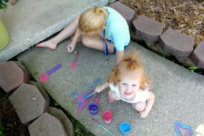 DIY Sidewalk Chalk Paint with Only Two Ingredients 