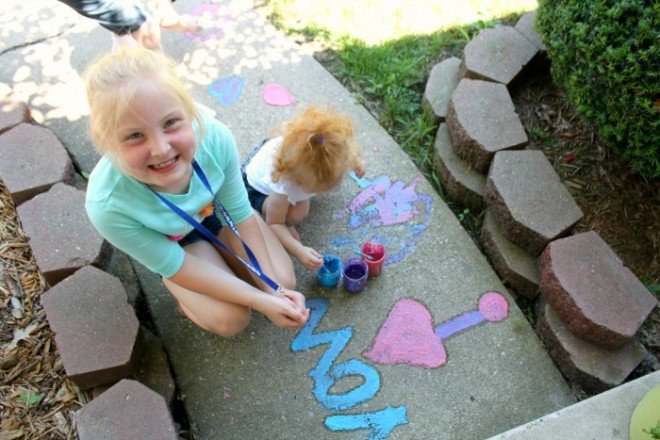 DIY Sidewalk Chalk Paint with Only Two Ingredients 