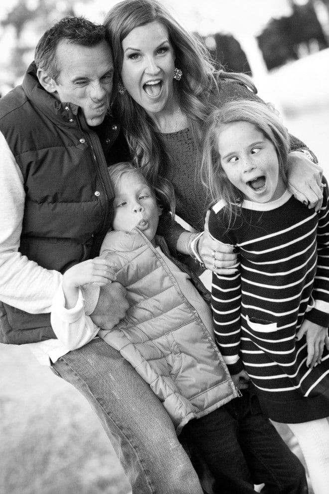 10 Tips For What To Wear For Family Photos