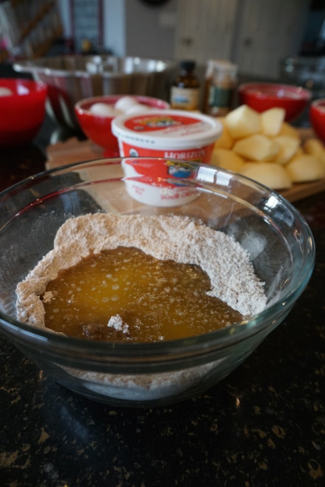 Sour Cream Apple Crumb Cake Combine WetDry