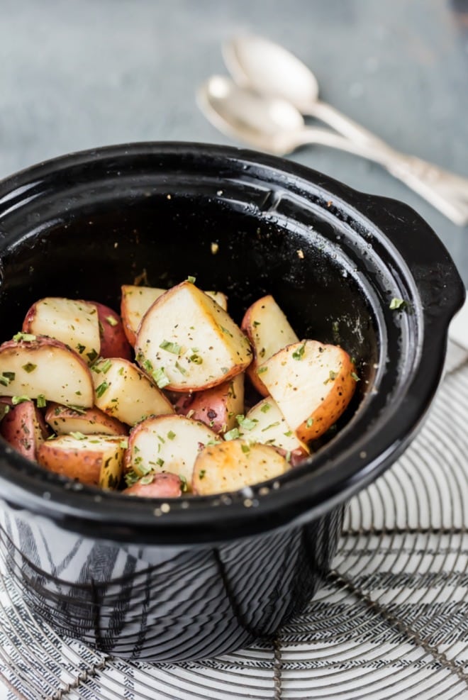 ThanksgivingCookieRookieGarlicSlowCookerPotatoes