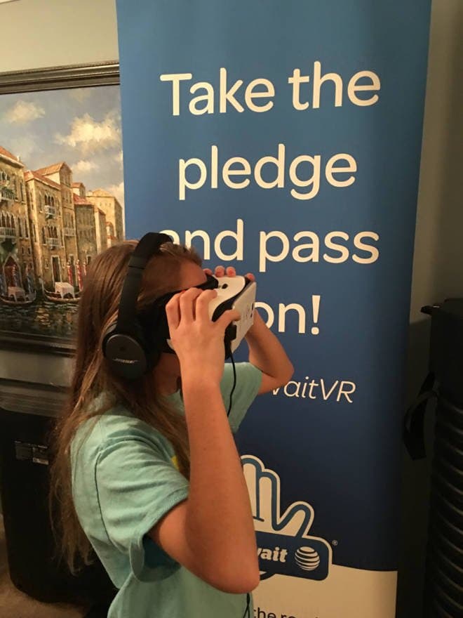 It Can Wait - Making a Pledge to Stop Distracted Driving - Virtual Reality