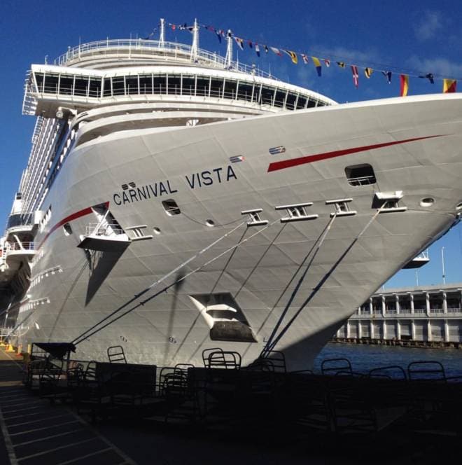 #HelloVista Introducing the Carnival Vista to the World with Carrie Underwood 