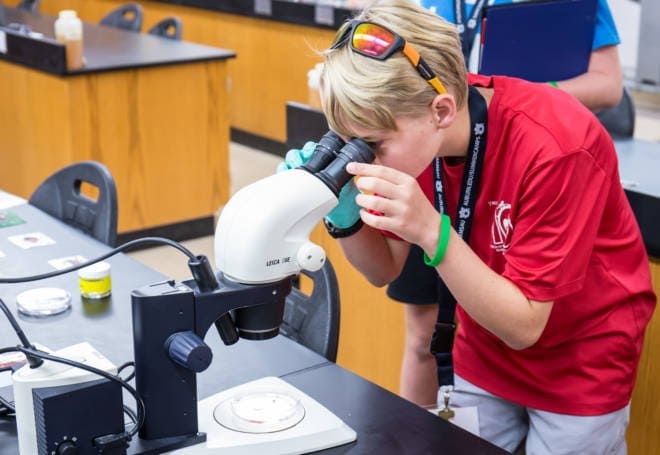 Making Dreams Come True: Win a Scholarship to Veterinarian Camp for Teens and Tweens
