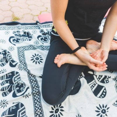 5 Reasons You Should Meditate Every Day (P.S. - it is good for your MIND AND BODY!)