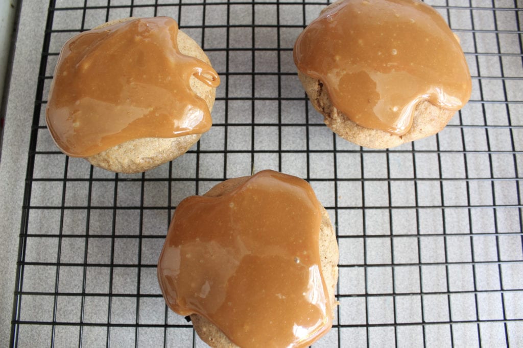 Fall Dessert Recipe: Caramel Apple Cupcakes | PrettyExtraordinary.com