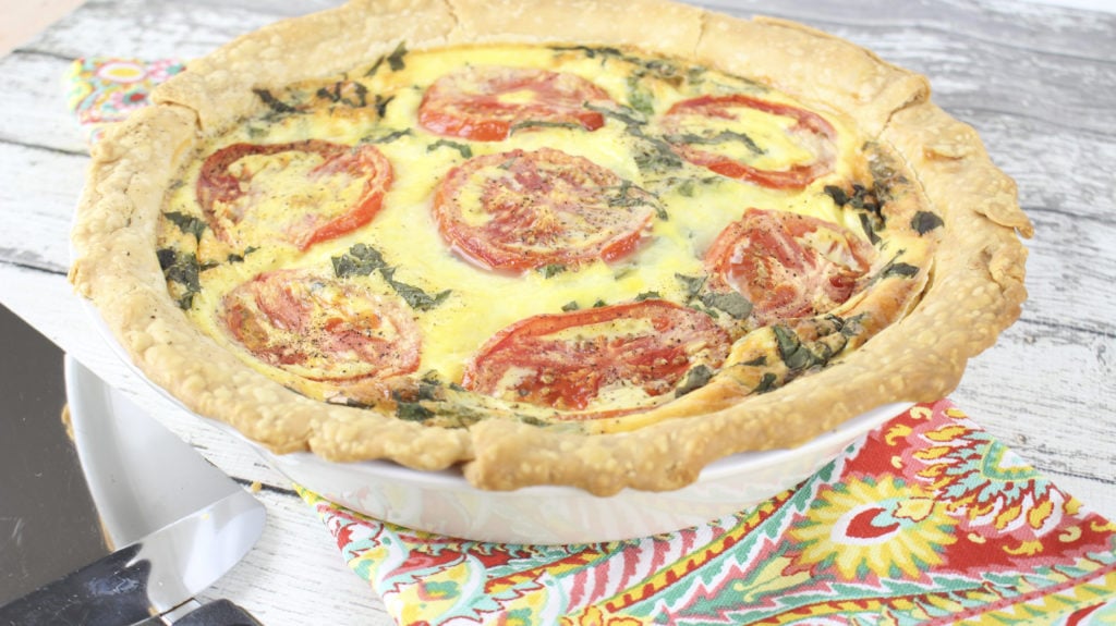 Simple and Delicious Caprese Quiche // PrettyExtraordinary.com