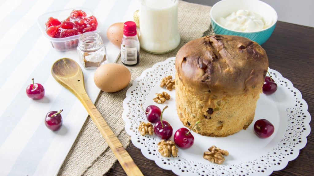 Panettone French Toast Casserole // PrettyExtraordinary.com