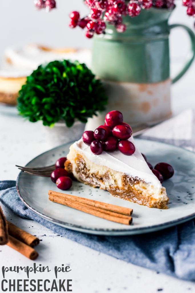 Amazing Dessert: Pumpkin Pie Cheesecake (I promise you can make it!) // PrettyExtraordinary.com